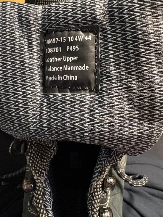 NWOT DREW Trek boot in Black Nubuck Leather main image 4